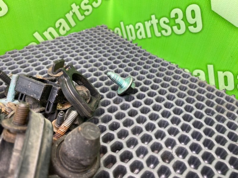 Болты, 1800 рублей, Калининград