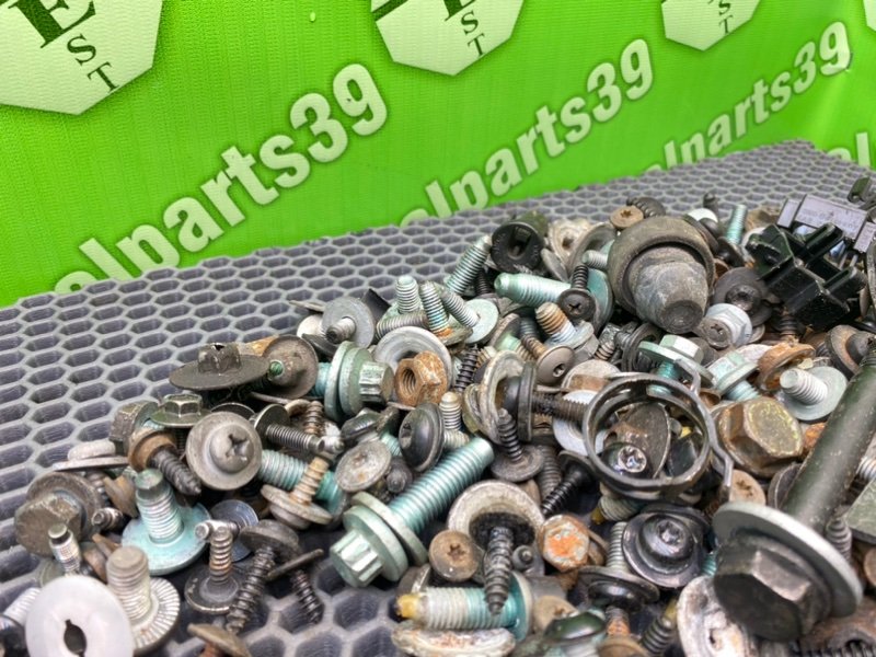 Болты, 1800 рублей, Калининград