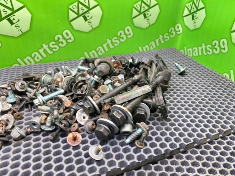 Болты, 1800 рублей, Калининград