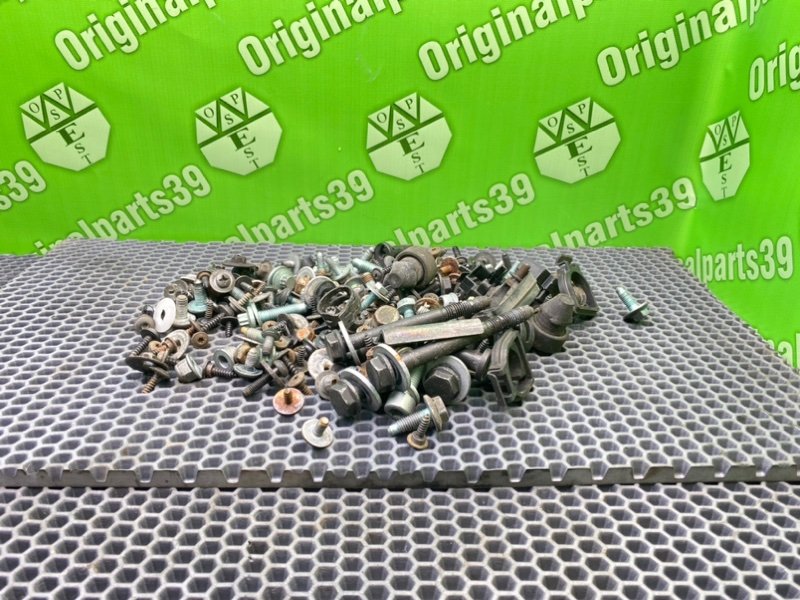 Болты, 1800 рублей, Калининград