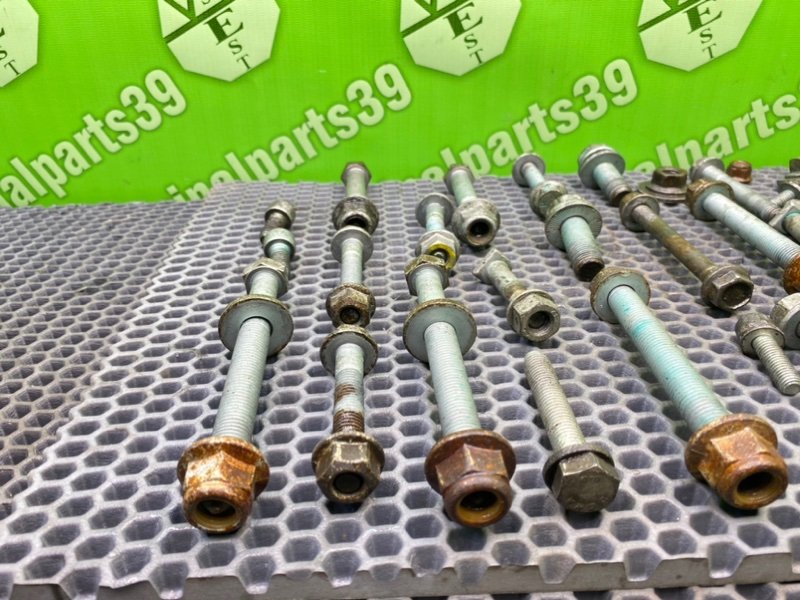 Болты подрамника, 2200 рублей, Калининград