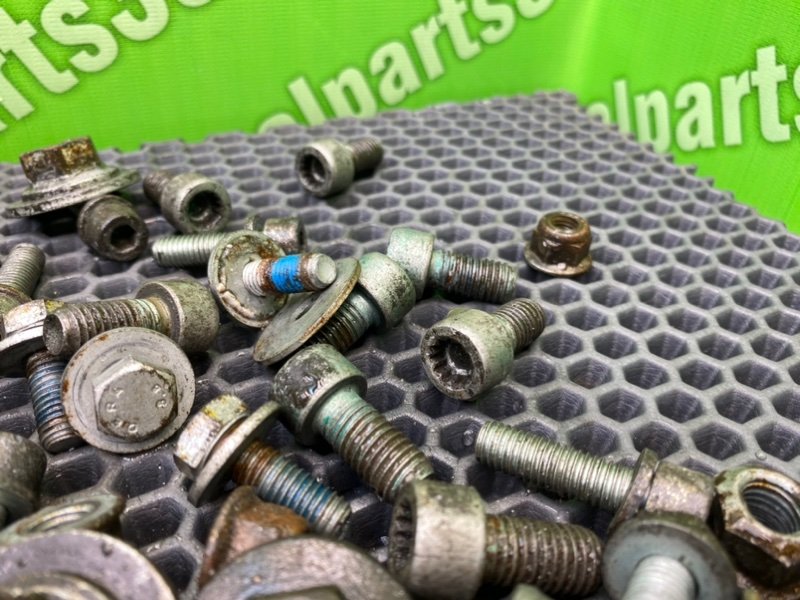 Болты подрамника, 2200 рублей, Калининград