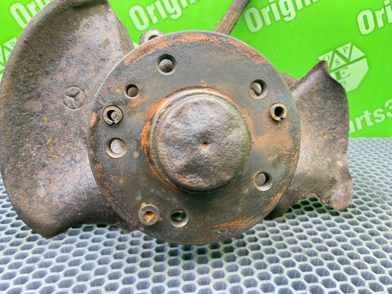 Поворотный кулак, 2300 рублей, Калининград