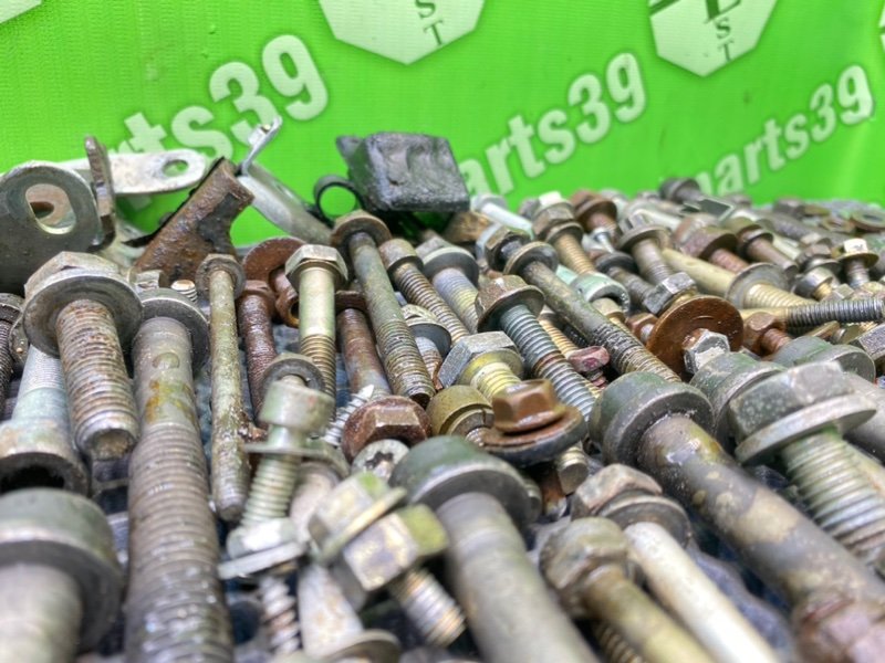 Болты двигателя, 2700 рублей, Калининград