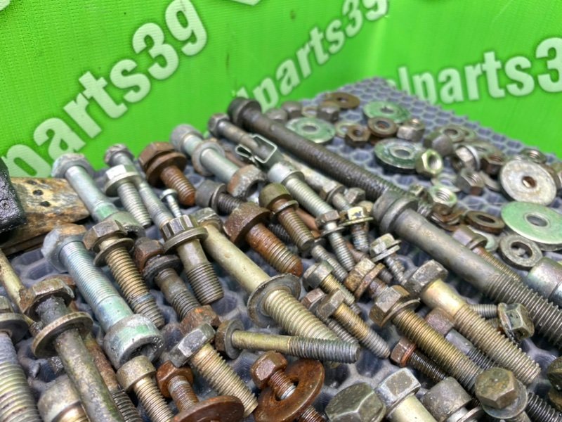 Болты двигателя, 2700 рублей, Калининград
