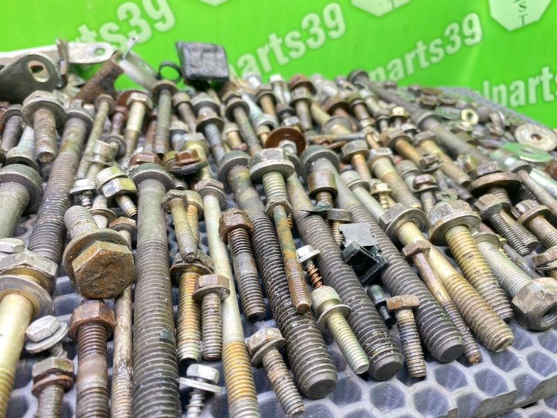 Болты двигателя, 2700 рублей, Калининград