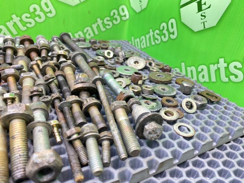 Болты двигателя, 2700 рублей, Калининград