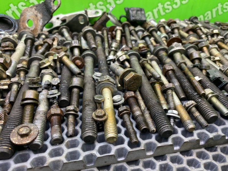 Болты двигателя, 2700 рублей, Калининград