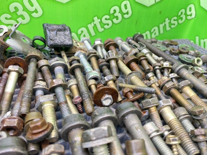Болты двигателя, 2700 рублей, Калининград
