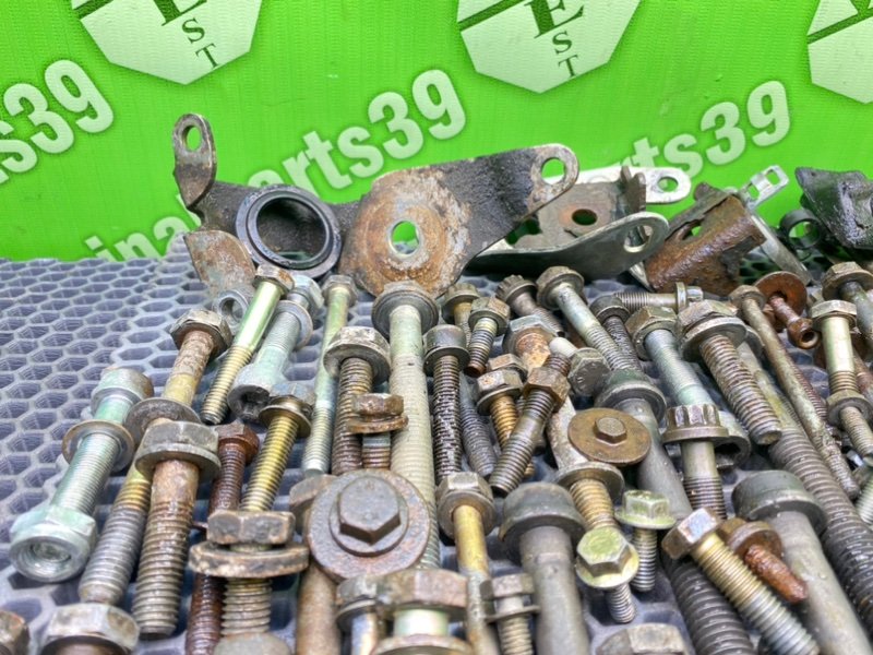 Болты двигателя, 2700 рублей, Калининград