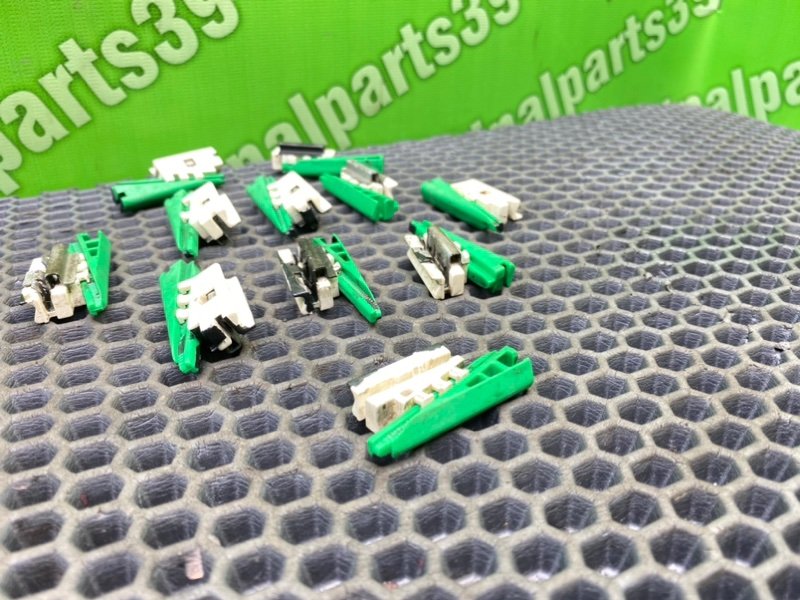 Кронштейны, 1600 рублей, Калининград