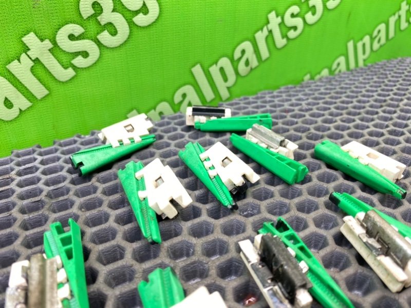 Кронштейны, 1600 рублей, Калининград