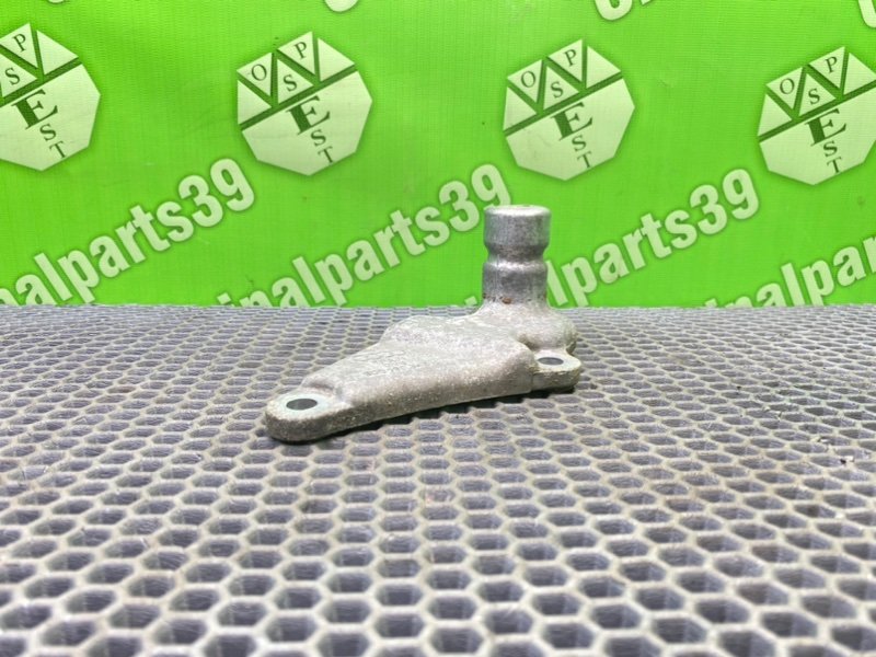 Кронштейн, 1400 рублей, Калининград