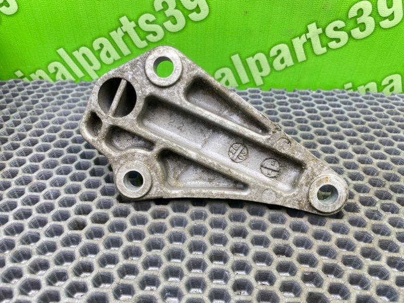 Кронштейн, 1400 рублей, Калининград