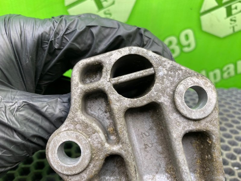 Кронштейн, 1400 рублей, Калининград