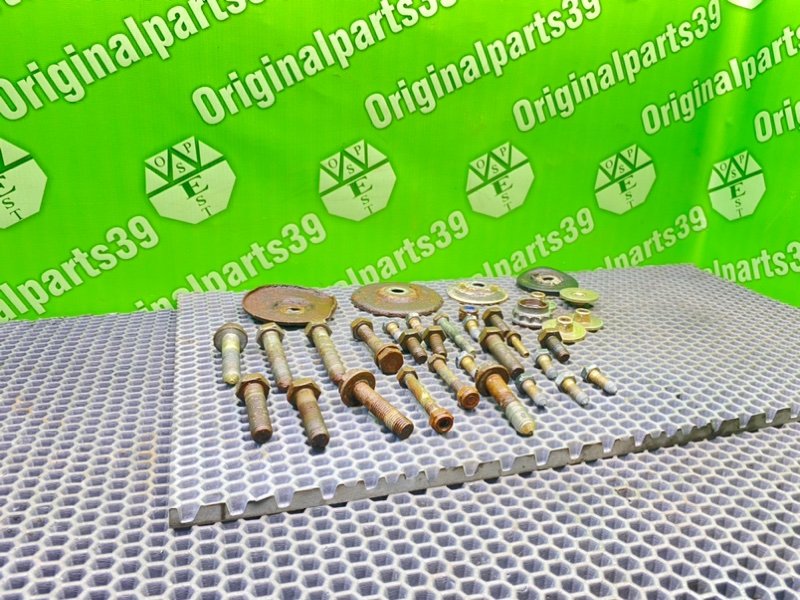 Болты подвески, 1700 рублей, Калининград