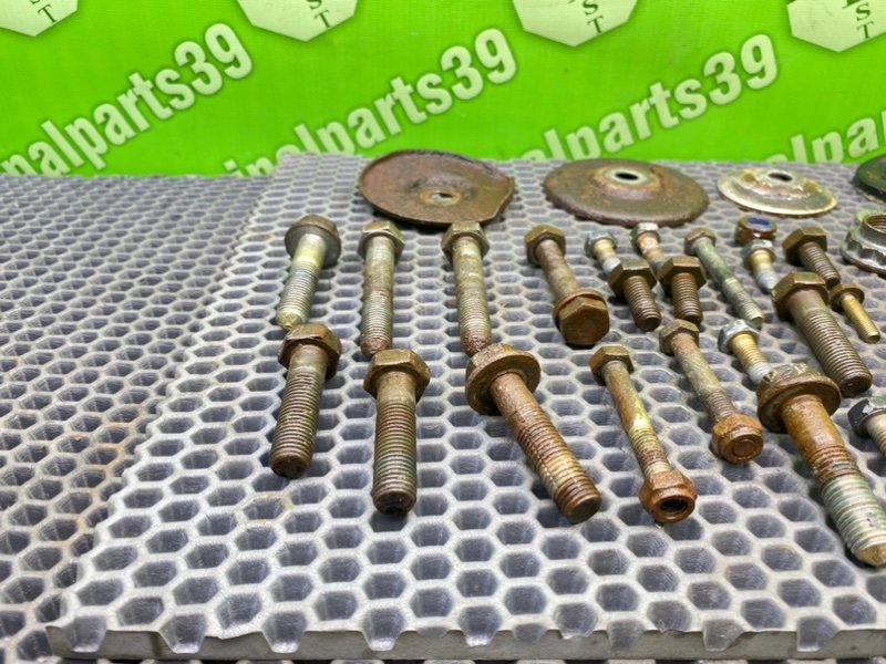 Болты подвески, 1700 рублей, Калининград