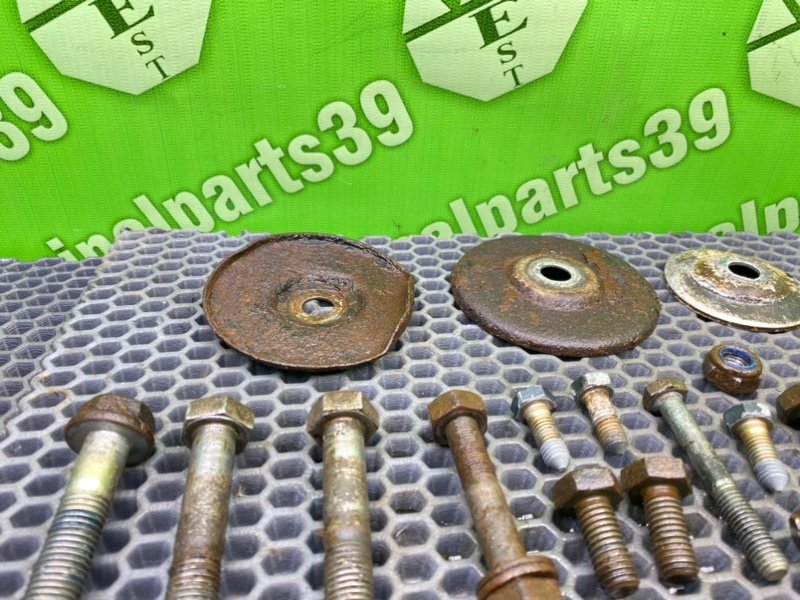 Болты подвески, 1700 рублей, Калининград