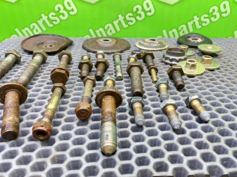 Болты подвески, 1700 рублей, Калининград