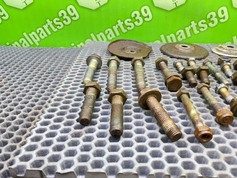 Болты подвески, 1700 рублей, Калининград