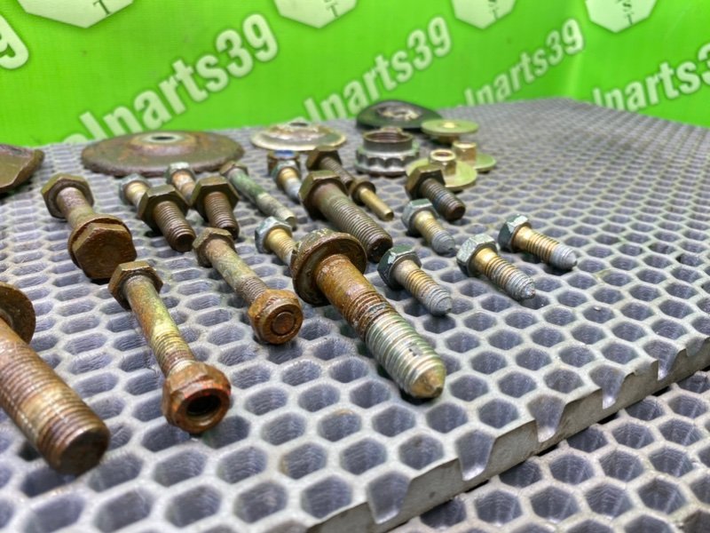 Болты подвески, 1700 рублей, Калининград