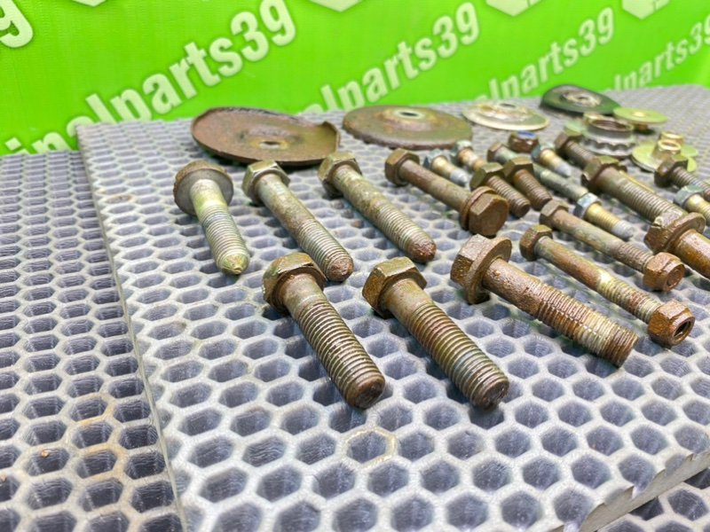 Болты подвески, 1700 рублей, Калининград