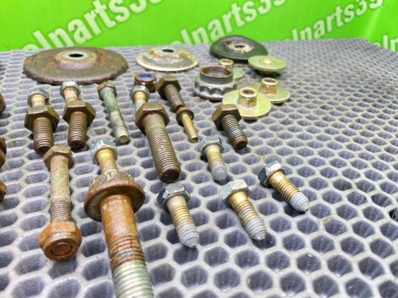 Болты подвески, 1700 рублей, Калининград