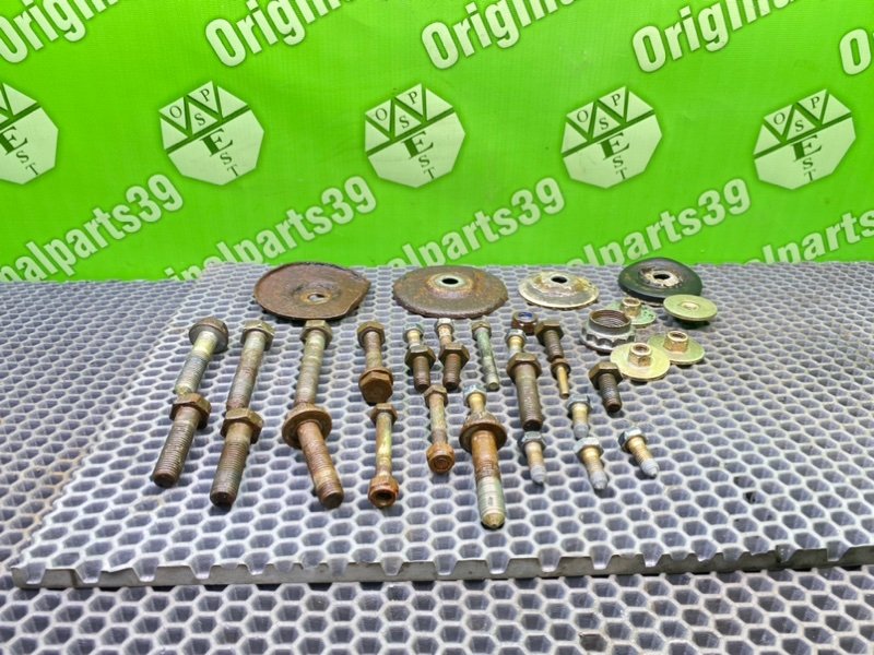 Болты подвески, 1700 рублей, Калининград