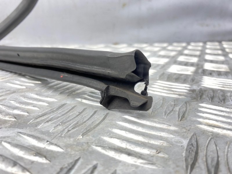 Уплотнители капота, 2700 рублей, Калининград