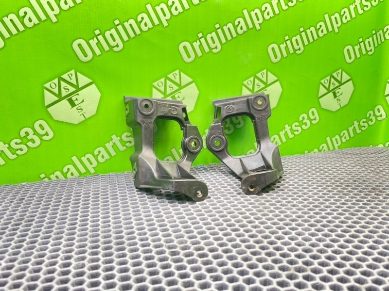 Кронштейны, 1000 рублей, Калининград