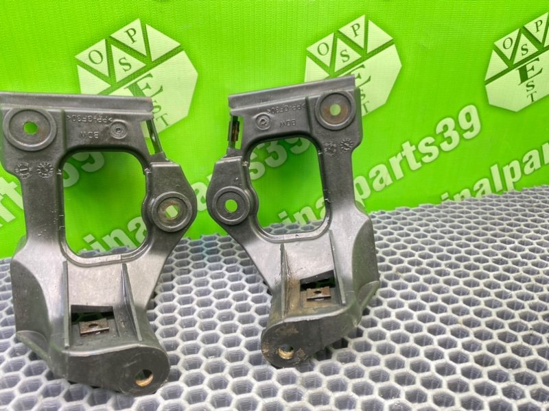 Кронштейны, 1000 рублей, Калининград