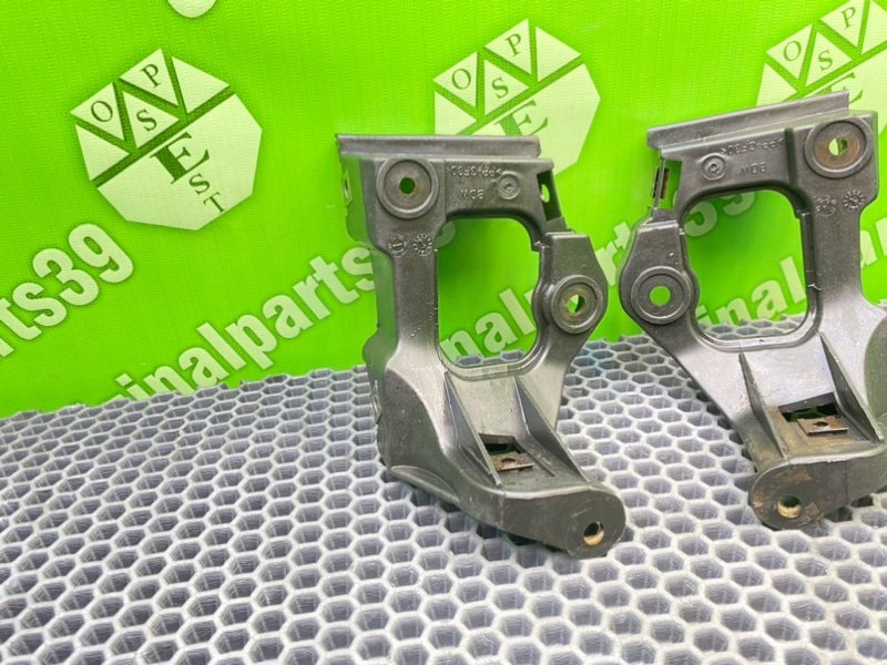 Кронштейны, 1000 рублей, Калининград