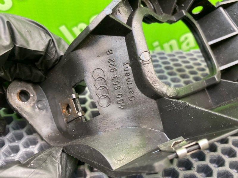 Кронштейны, 1000 рублей, Калининград