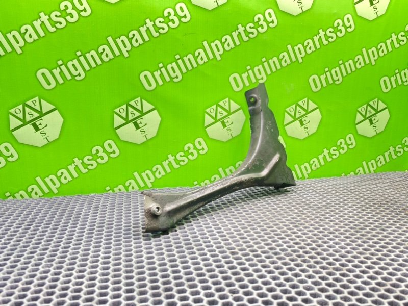 Кронштейн крыла, 1300 рублей, Калининград