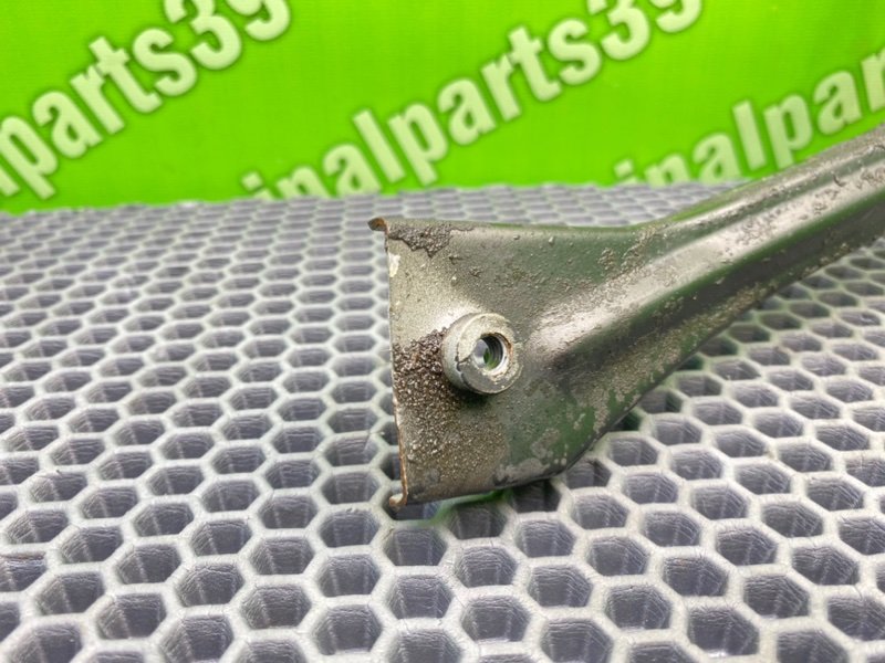 Кронштейн крыла, 1300 рублей, Калининград