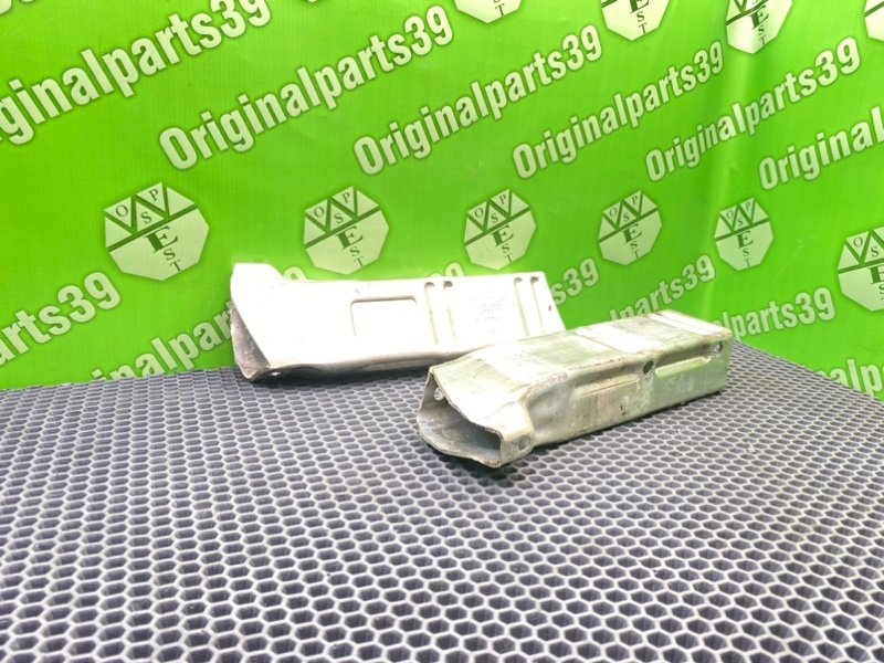 Кронштейн усилителя бампера, 1600 рублей, Калининград