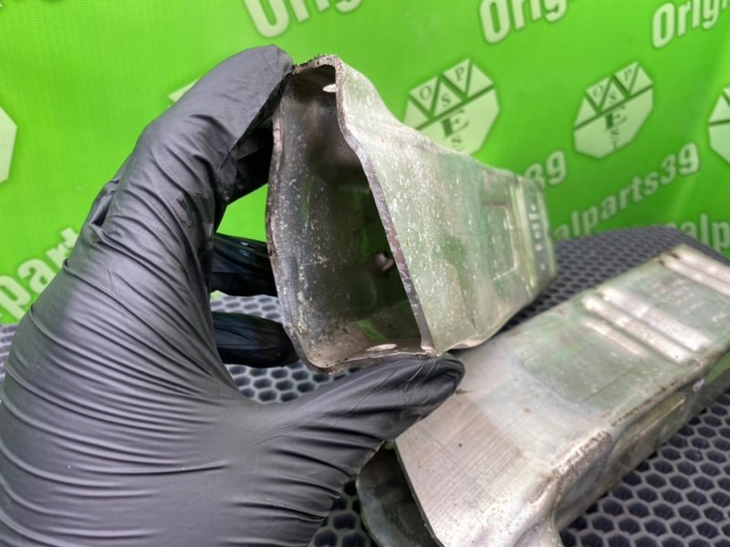 Кронштейн усилителя бампера, 1600 рублей, Калининград