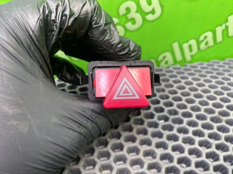 Кнопка аварийки, 2100 рублей, Калининград