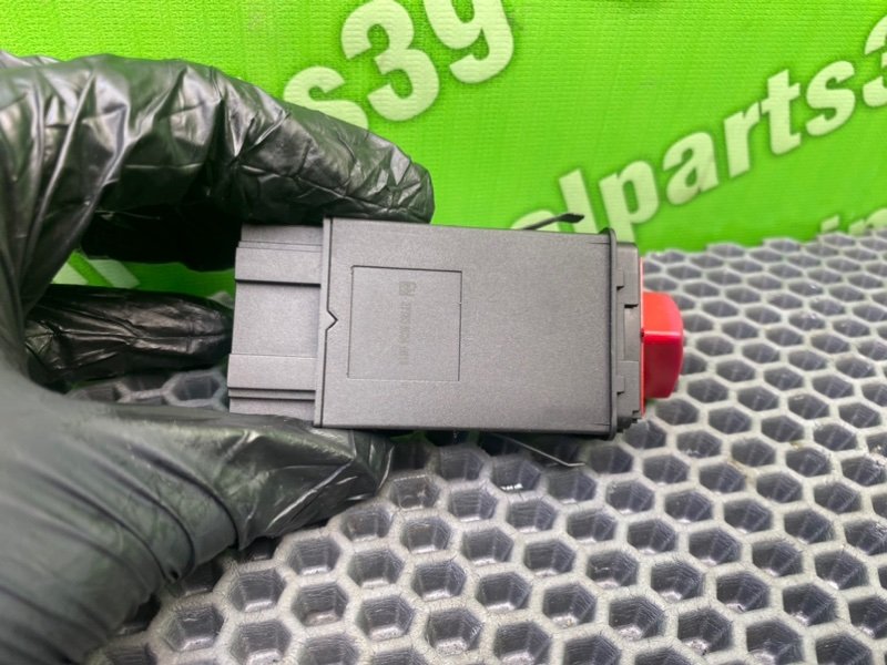 Кнопка аварийки, 2100 рублей, Калининград