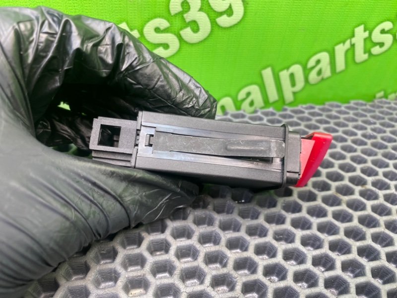 Кнопка аварийки, 2100 рублей, Калининград