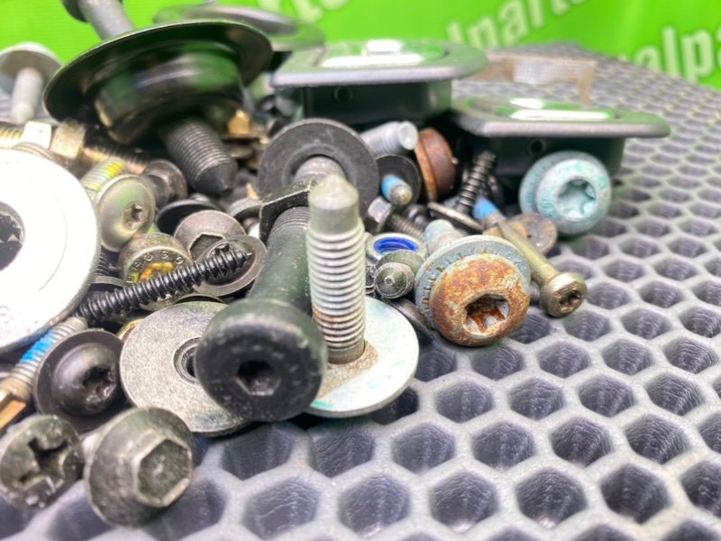 Болты салона, 1900 рублей, Калининград