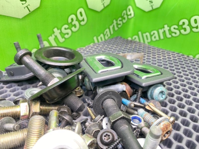 Болты салона, 1900 рублей, Калининград