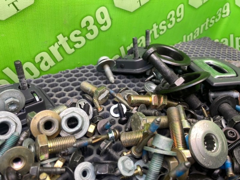 Болты салона, 1900 рублей, Калининград