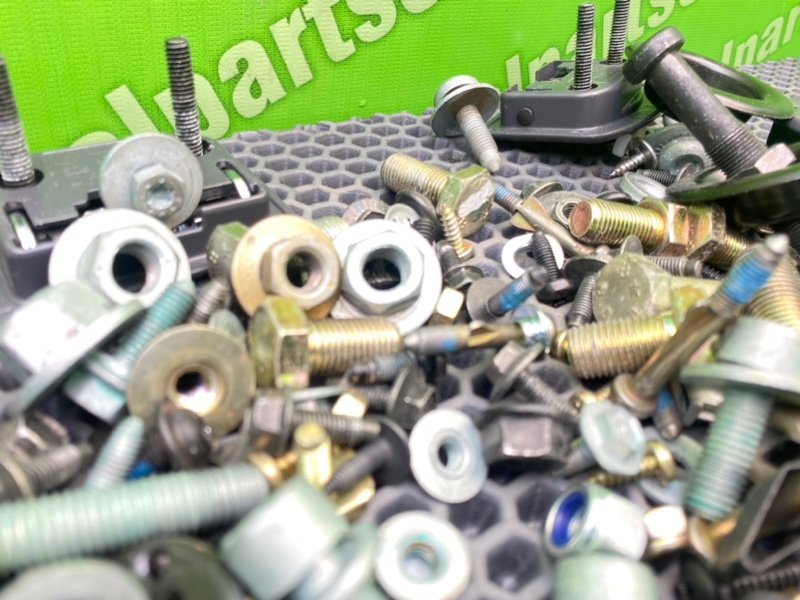 Болты салона, 1900 рублей, Калининград