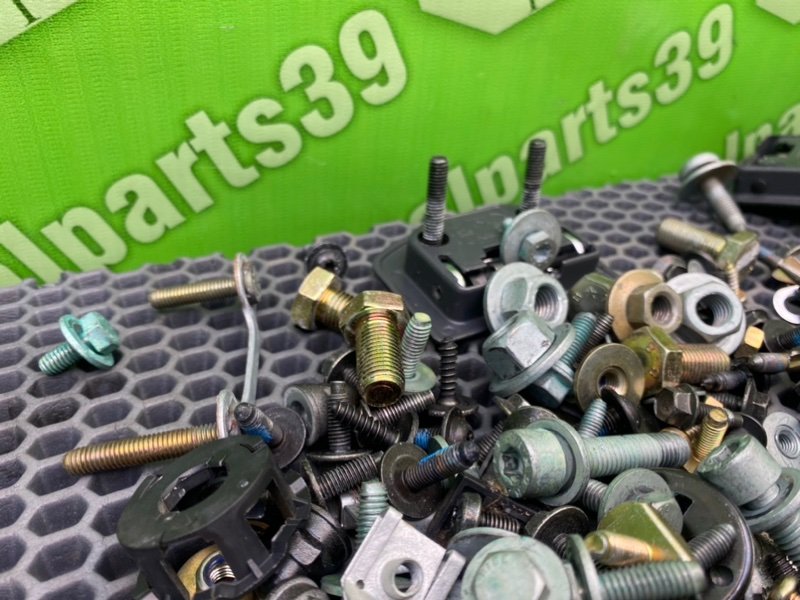 Болты салона, 1900 рублей, Калининград