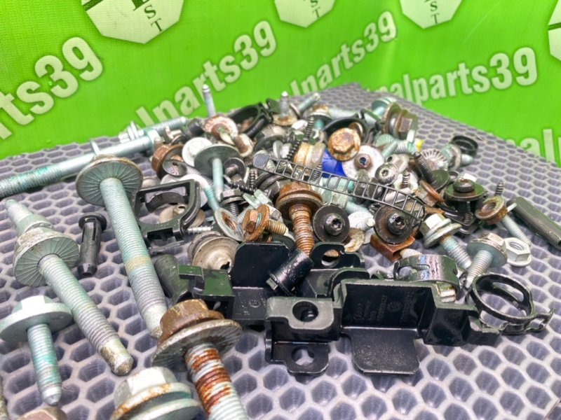 Болты, 2200 рублей, Калининград