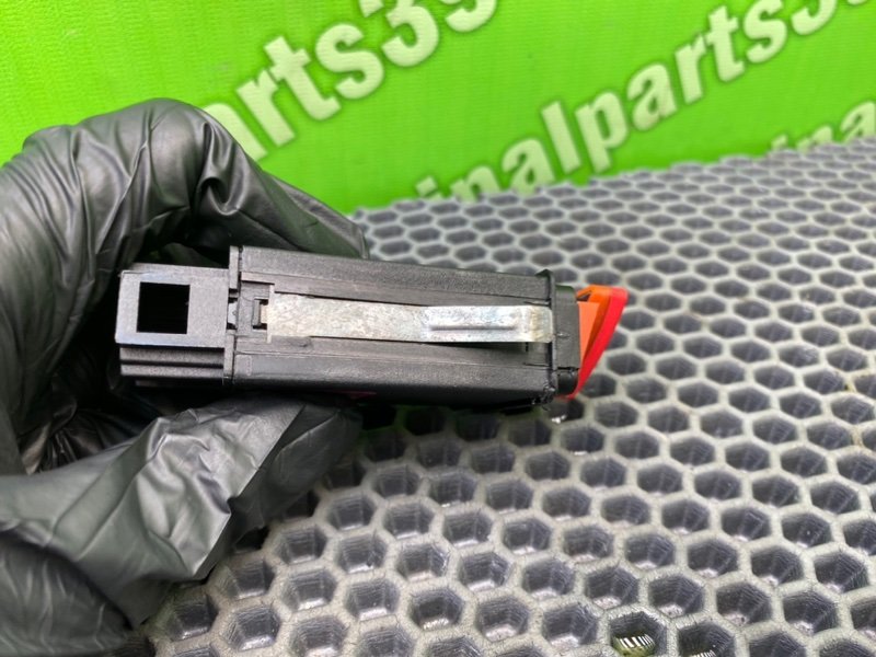 Кнопка аварийки, 3100 рублей, Калининград