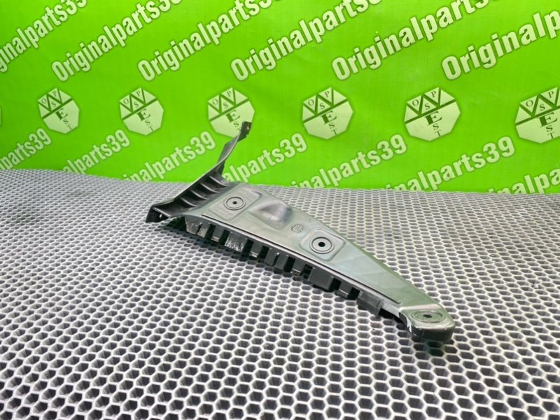 Кронштейн бампера, 1700 рублей, Калининград