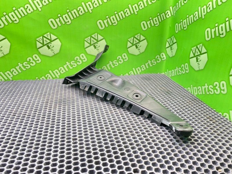 Кронштейн бампера, 1700 рублей, Калининград