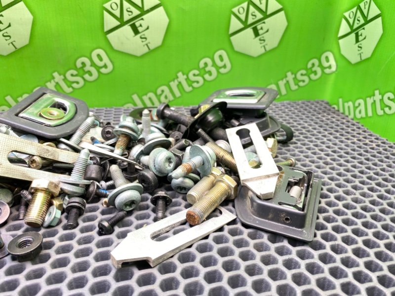 Болты салона, 1800 рублей, Калининград